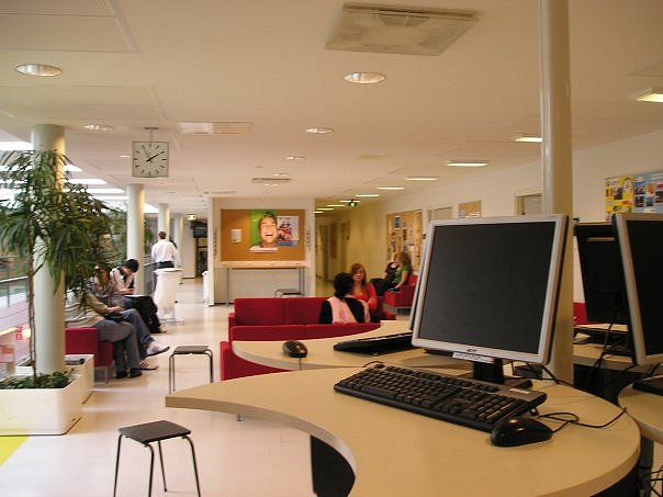 Компьютерный класс в университете Миккели